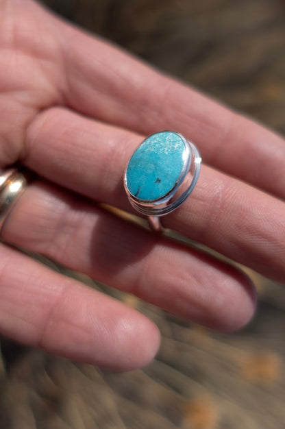 Bright Snowy Blue Oval Turquoise Ring size 6.25