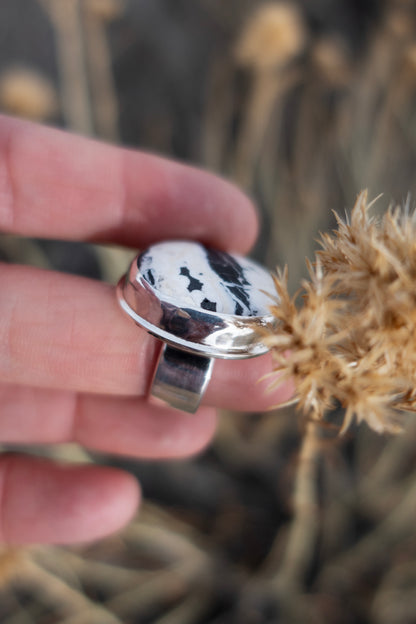 Large Round White Buffalo size 6.5 Ring