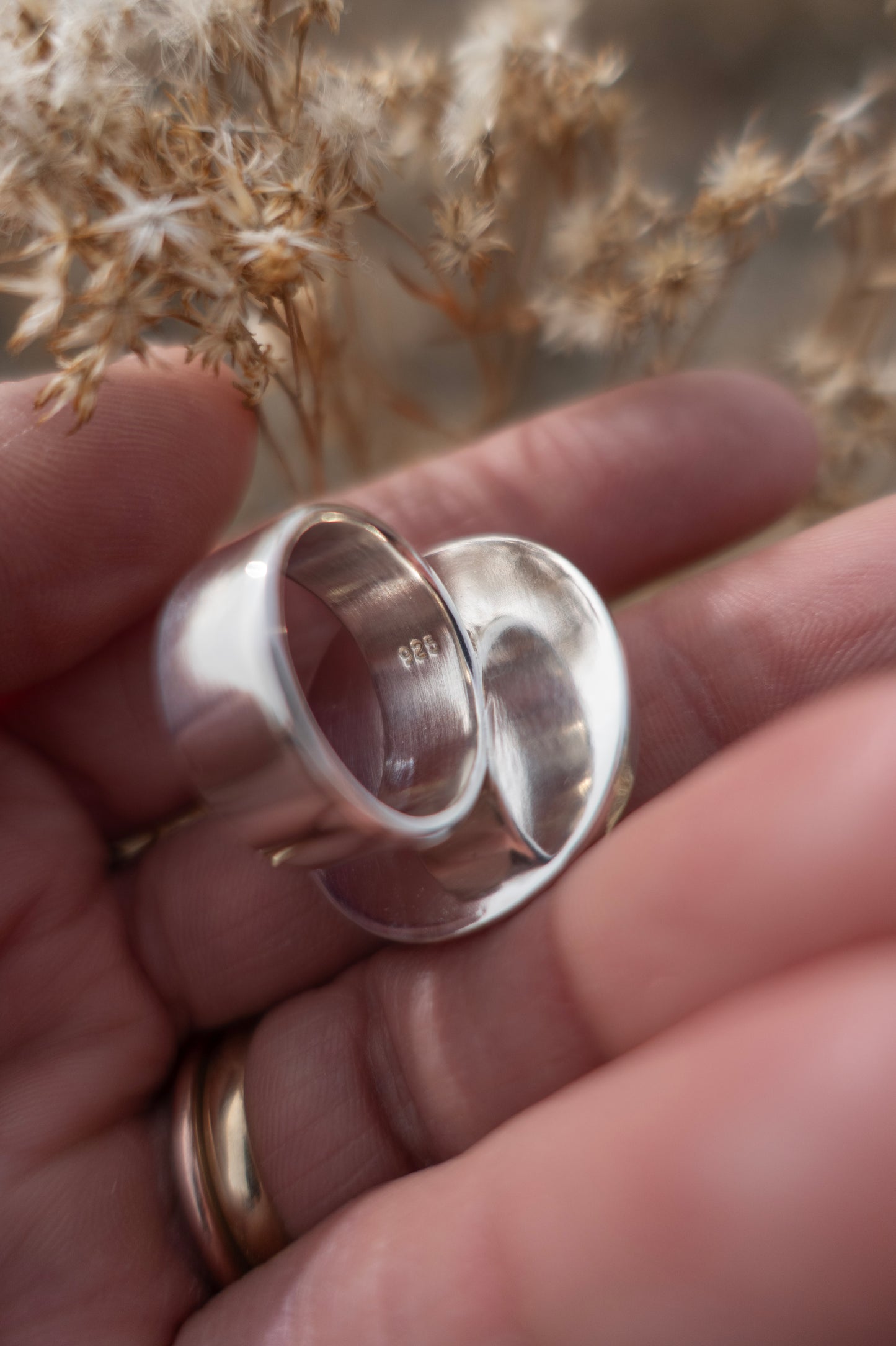 Large Round White Buffalo size 6.5 Ring