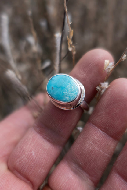 Bright Snowy Blue Oval Turquoise Ring size 6.25