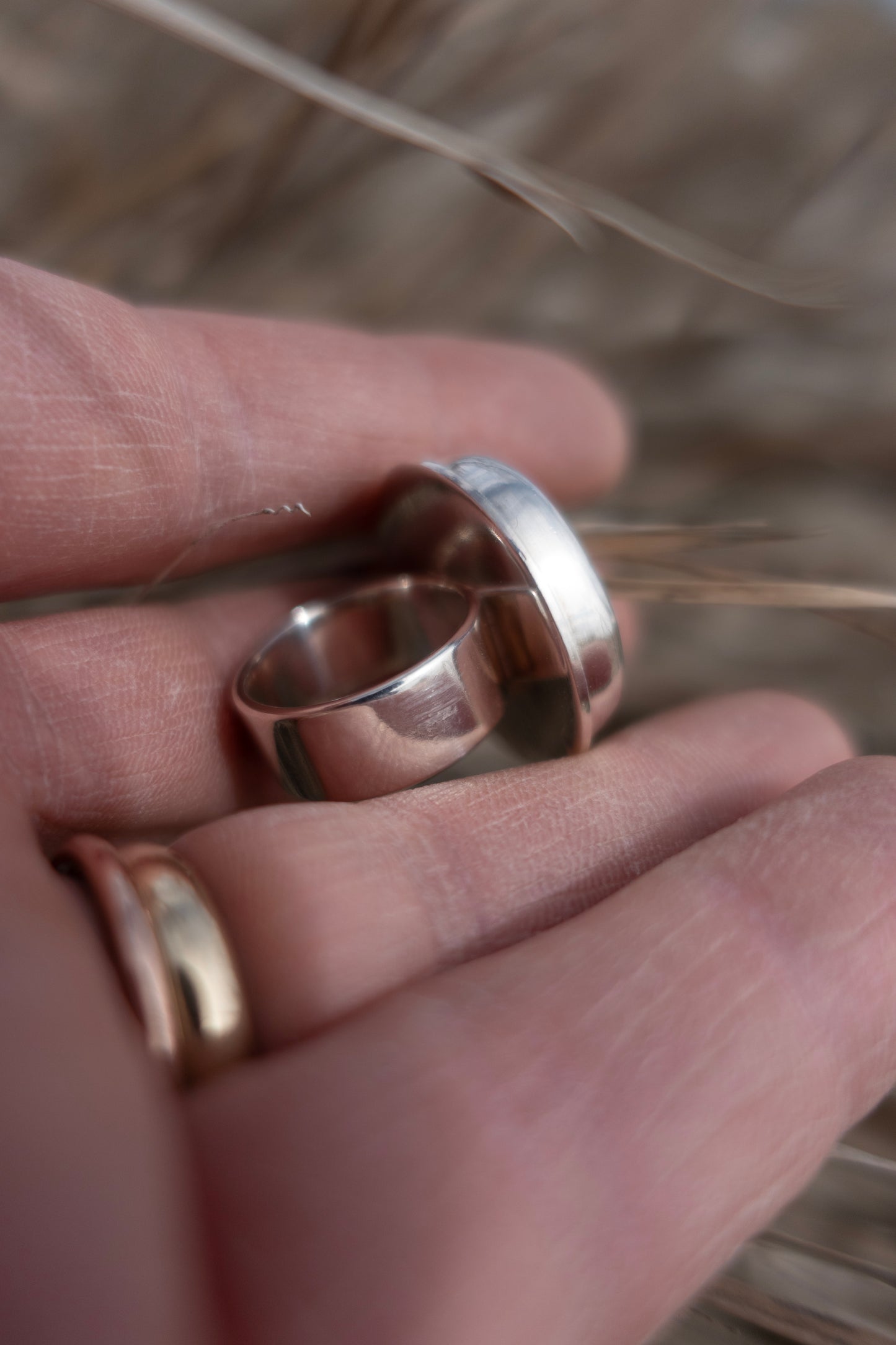 Large Round White Buffalo size 6.5 Ring